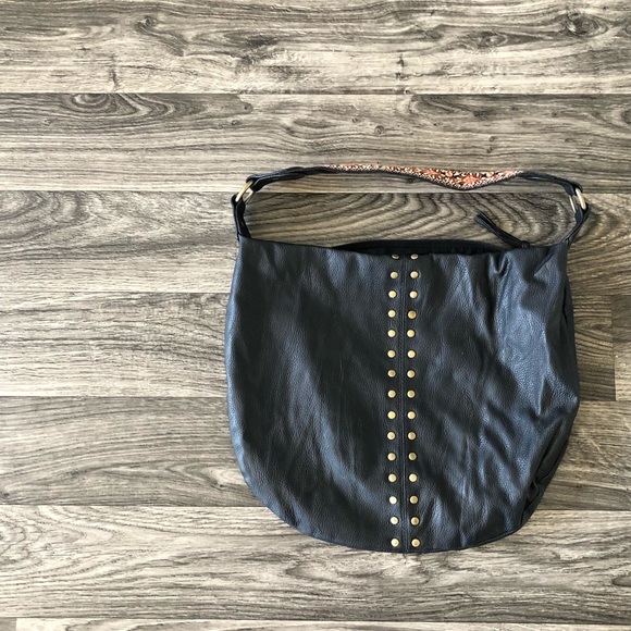SOLD * 2/$15 - ROXY Embroidered Purse